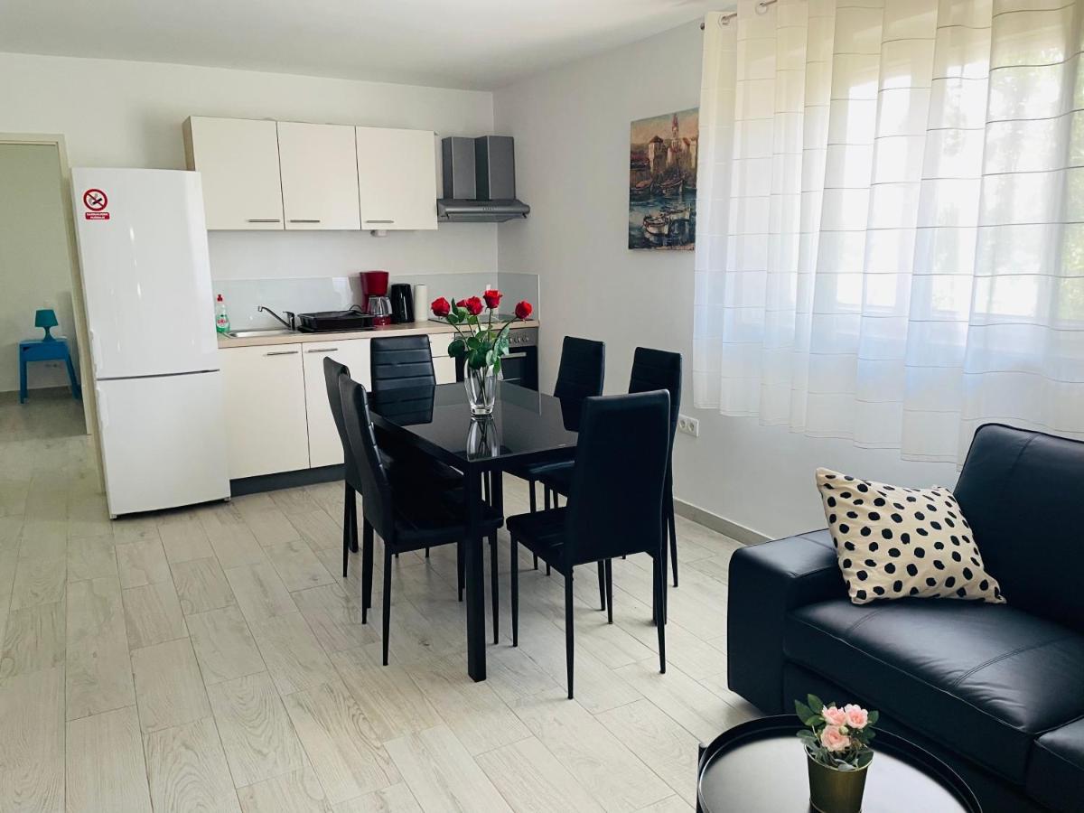 Apartment Paulina Trogir Ngoại thất bức ảnh